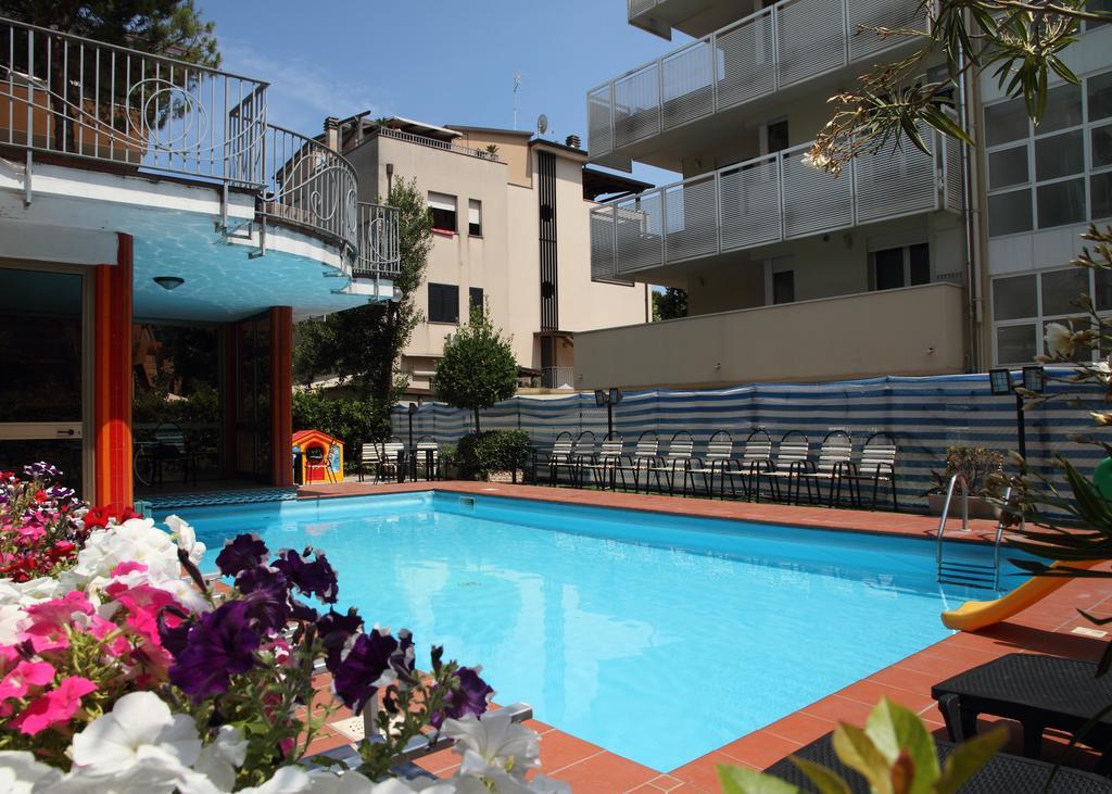 Hotel Universo Rimini Eksteriør bilde